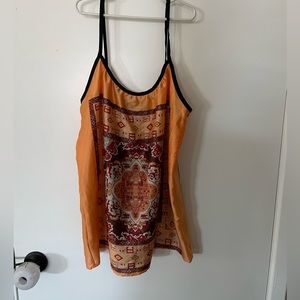 NWT Womens Silky feel print tank top Size Medium - Generous Fit Orange Black